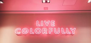 Peachy Keen – mit der Trendfarbe Peach zum verbesserten Wohngefühl